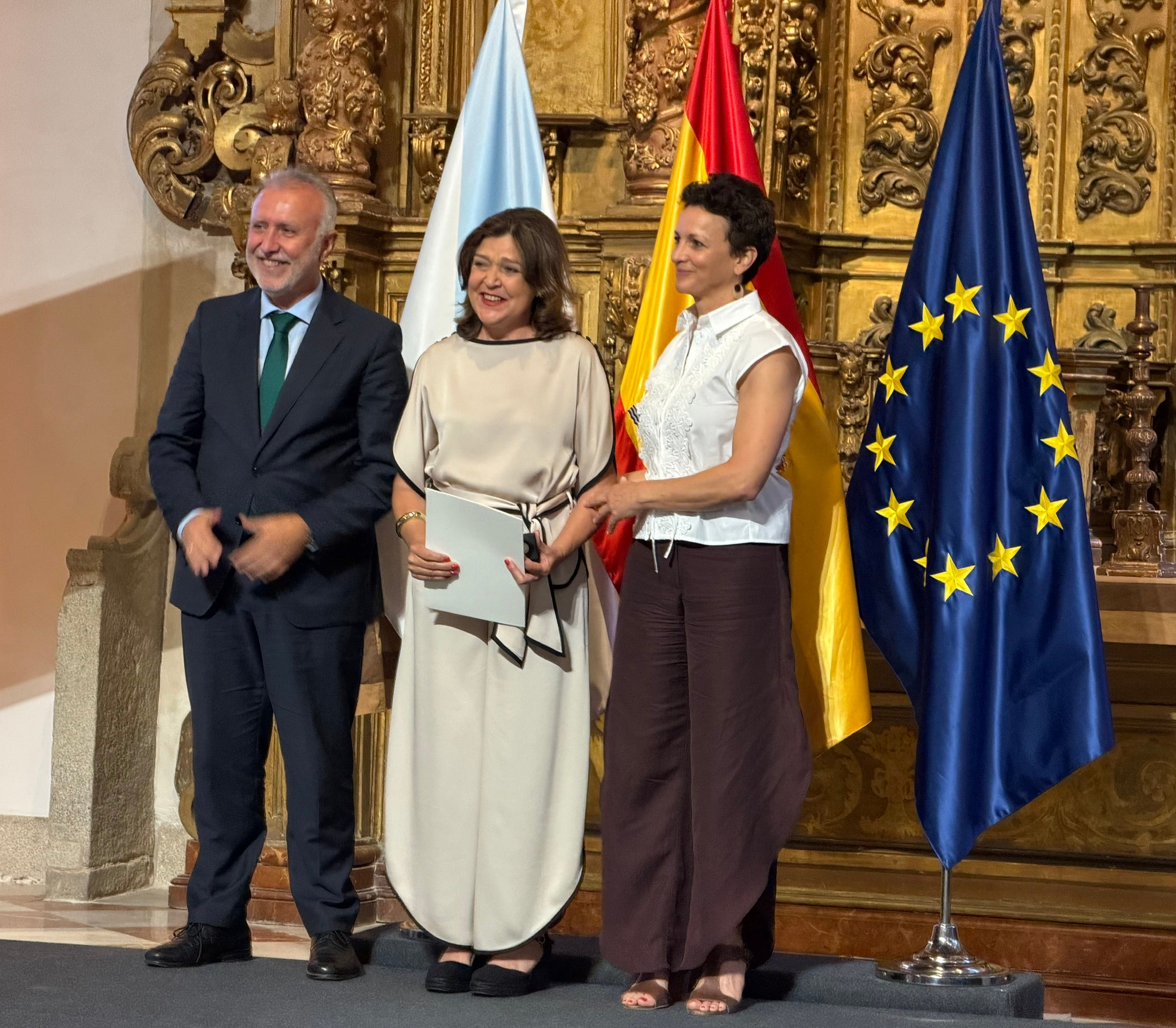 La jefa de la Unidad de Violencia sobre la Mujer de la Subdelegación en Cáceres reconocida con el Distintivo al Mérito al Servicio Público La jefa de la Unidad de Violencia sobre la Mujer de la Subdelegación en Cáceres reconocida con el Distintivo al Mérito al Servicio Público