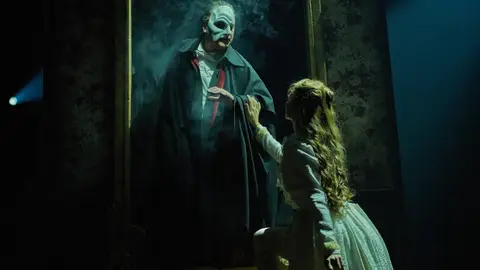 El fantasma de la ópera desembarca en Málaga para cerrar la Temporada 2025-26 ocio