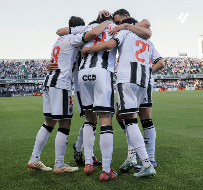 El CD Castellón arrancará la Liga visitando a la Real Sociedad B y la cerrará ante el Sabadell El CD Castellón arrancará la Liga visitando a la Real Sociedad B y la cerrará ante el Sabadell