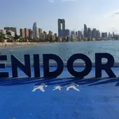 El Paseo de Tamarindos se consolida como un emplazamiento icónico con la colocación de las letras corpóreas de Benidorm El Paseo de Tamarindos se consolida como un emplazamiento icónico con la colocación de las letras corpóreas de Benidorm
