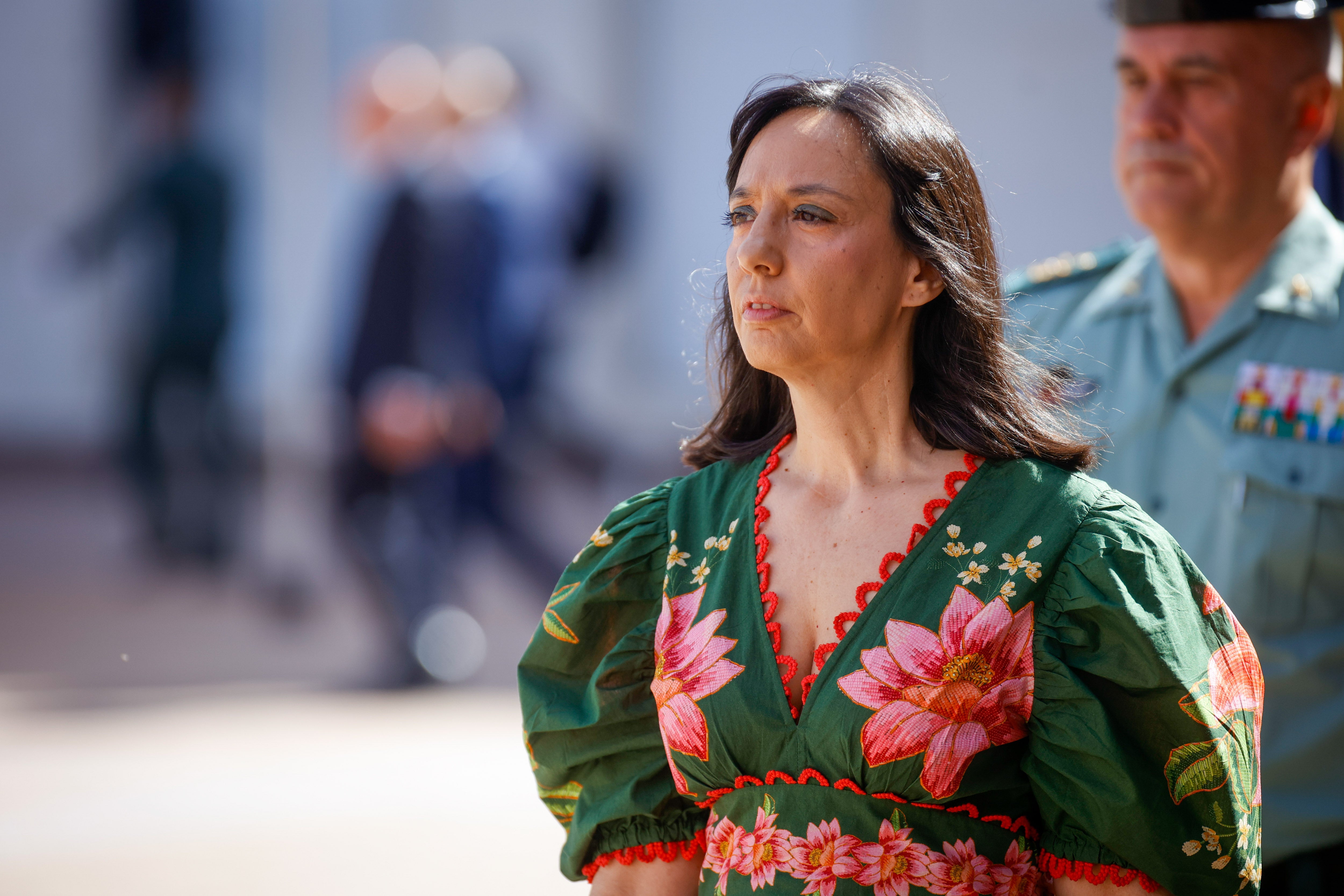 Alsina critica que la directora de la Guardia Civil dimitiera para presentarse a las elecciones y no lo haga ahora para preservar la institución: "Es una paradoja llamativa" Alsina critica que la directora de la Guardia Civil dimitiera para presentarse a las elecciones y no lo haga ahora para preservar la institución: "Es una paradoja llamativa"