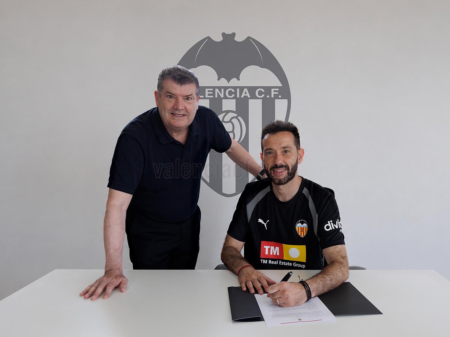 Carlos Corberán renueva con el Valencia hasta 2028 Carlos Corberán renueva con el Valencia hasta 2028