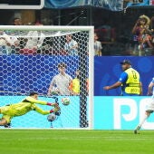 Messi falla el penalti ante Egipto