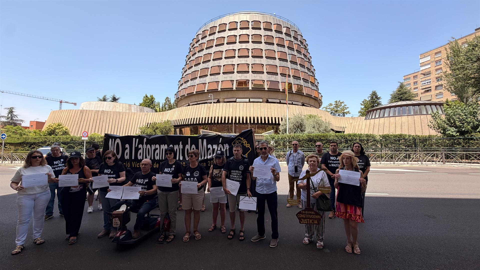 Víctimas de la DANA lanzan una campaña para enviar cartas al Tribunal Constitucional Víctimas de la DANA lanzan una campaña para enviar cartas al Tribunal Constitucional