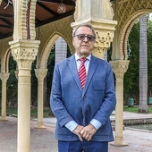 Fallece José Manuel Sánchez, fundador de Doña Francisquita Catering y referente de la gastronomía en Málaga. Fallece José Manuel Sánchez, fundador de Doña Francisquita Catering y referente de la gastronomía en Málaga.