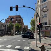Nuevos semáforos en la intersección de la avenida de Novelda con calle María García Ferrández.