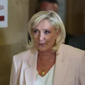 Marine Le Pen, a su llegada a la corte para escuchar el veredicto del juez. Marine Le Pen, a su llegada a la corte para escuchar el veredicto del juez.