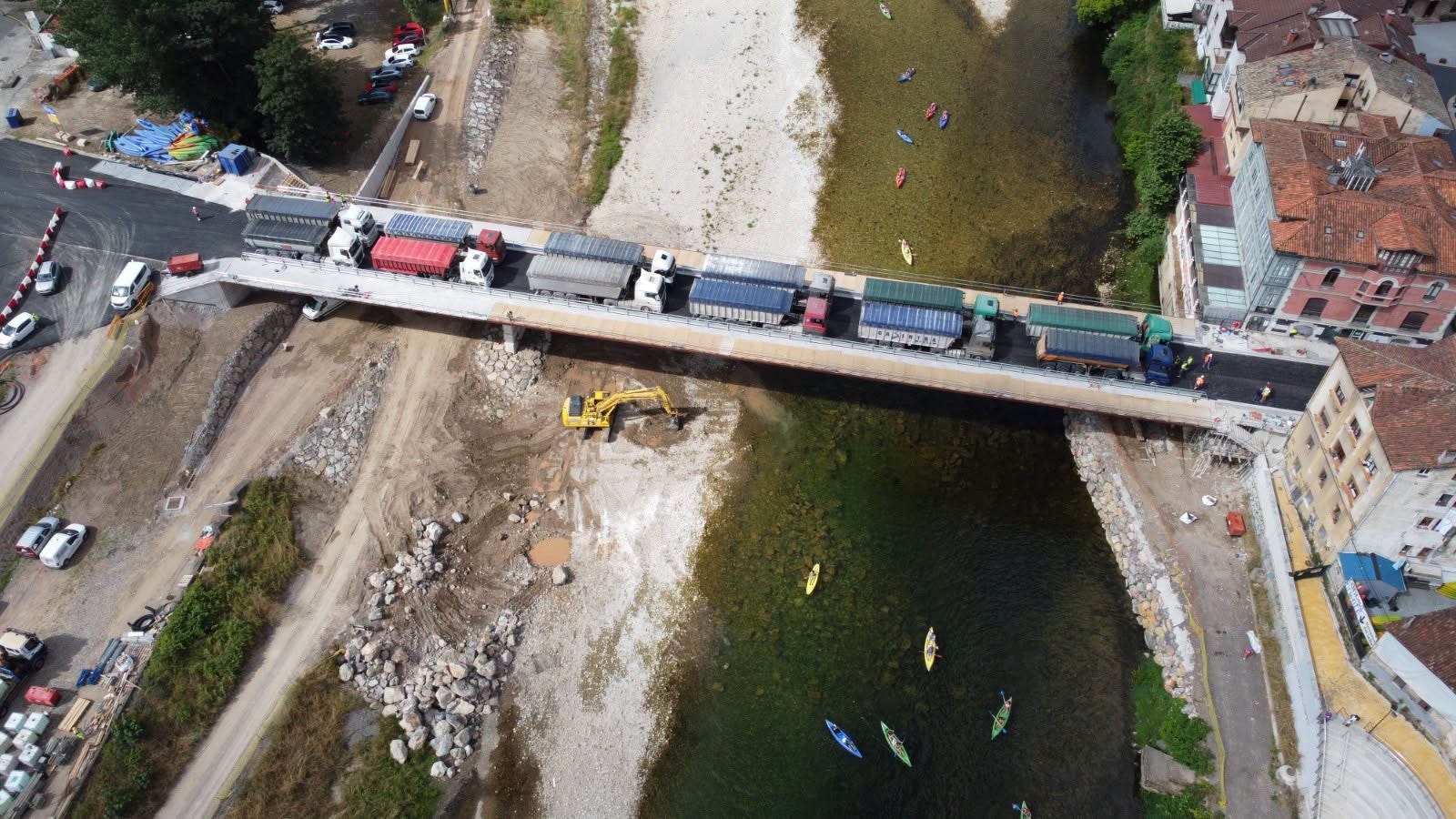 Cuenta atrás para la inauguración del nuevo puente Emilio Llamedo de Arriondas Cuenta atrás para la inauguración del nuevo puente Emilio Llamedo de Arriondas