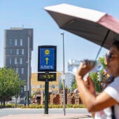 Detalle del termómetro de la Plaza de La Opinión de Murcia