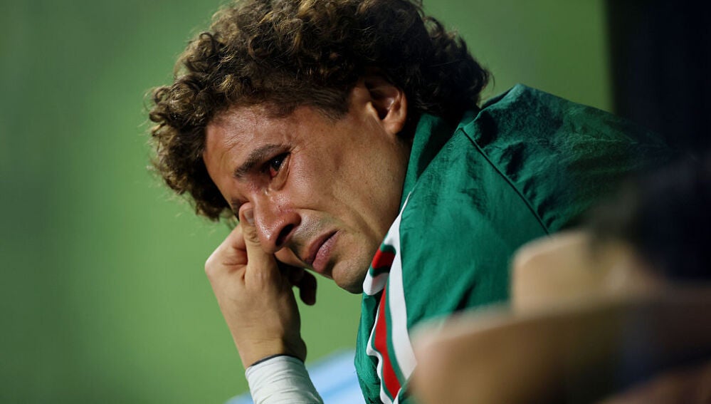El 'Memo' Ochoa, con lágrimas tras la eliminación de México.