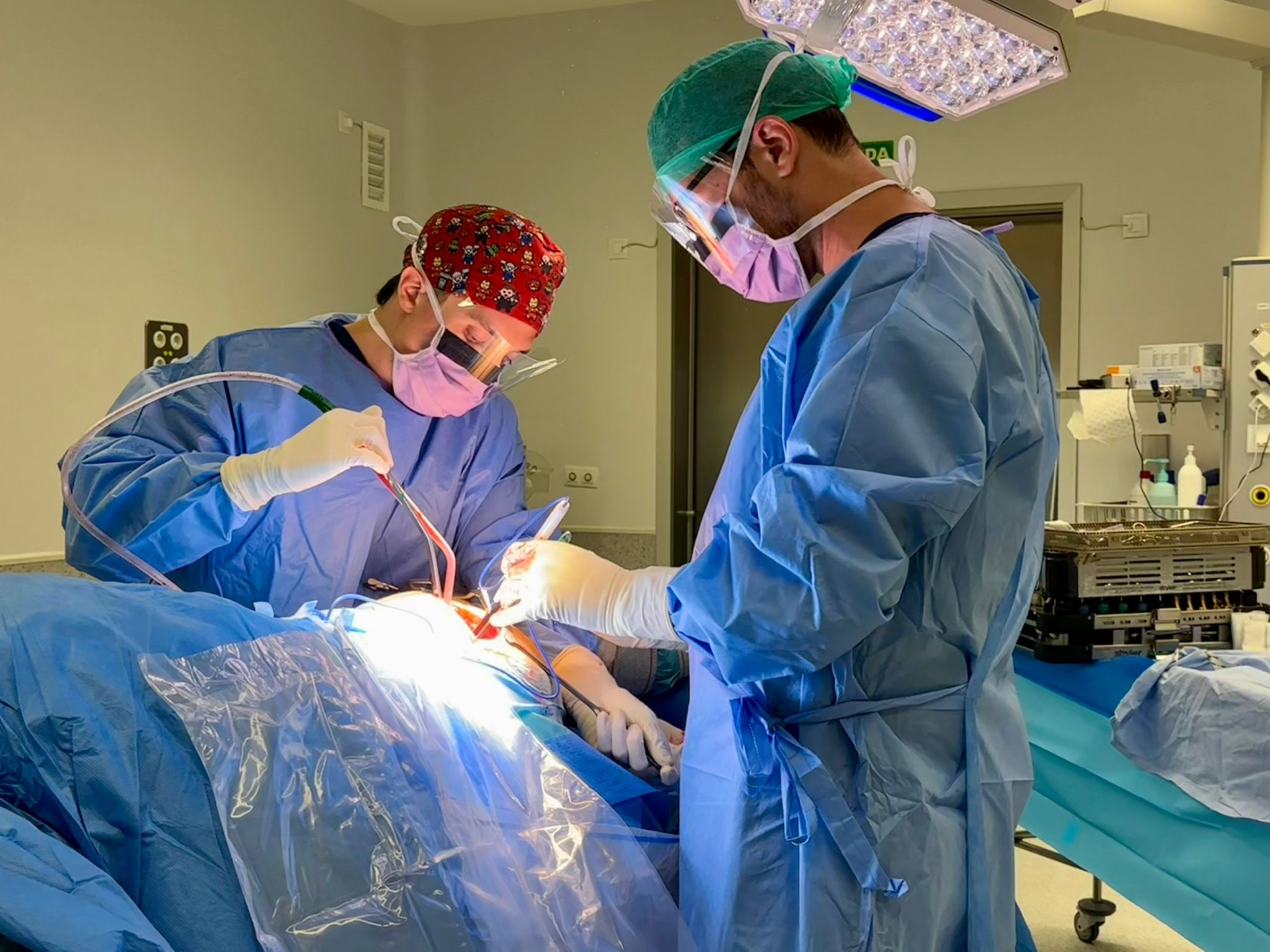 El 'resurfacing' de cadera sitúa al Hospital del Vinalopó de Elche como pionero en cirugía reconstructiva articular avanzada El 'resurfacing' de cadera sitúa al Hospital del Vinalopó de Elche como pionero en cirugía reconstructiva articular avanzada