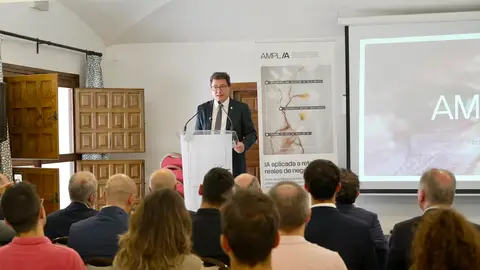 La Junta de Extremadura impulsa la transformación digital de doce empresas con el programa AMPLIA y anuncia una nueva edición La Junta de Extremadura impulsa la transformación digital de doce empresas con el programa AMPLIA y anuncia una nueva edición