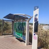 Parada de autobús en La Mata (N-332)