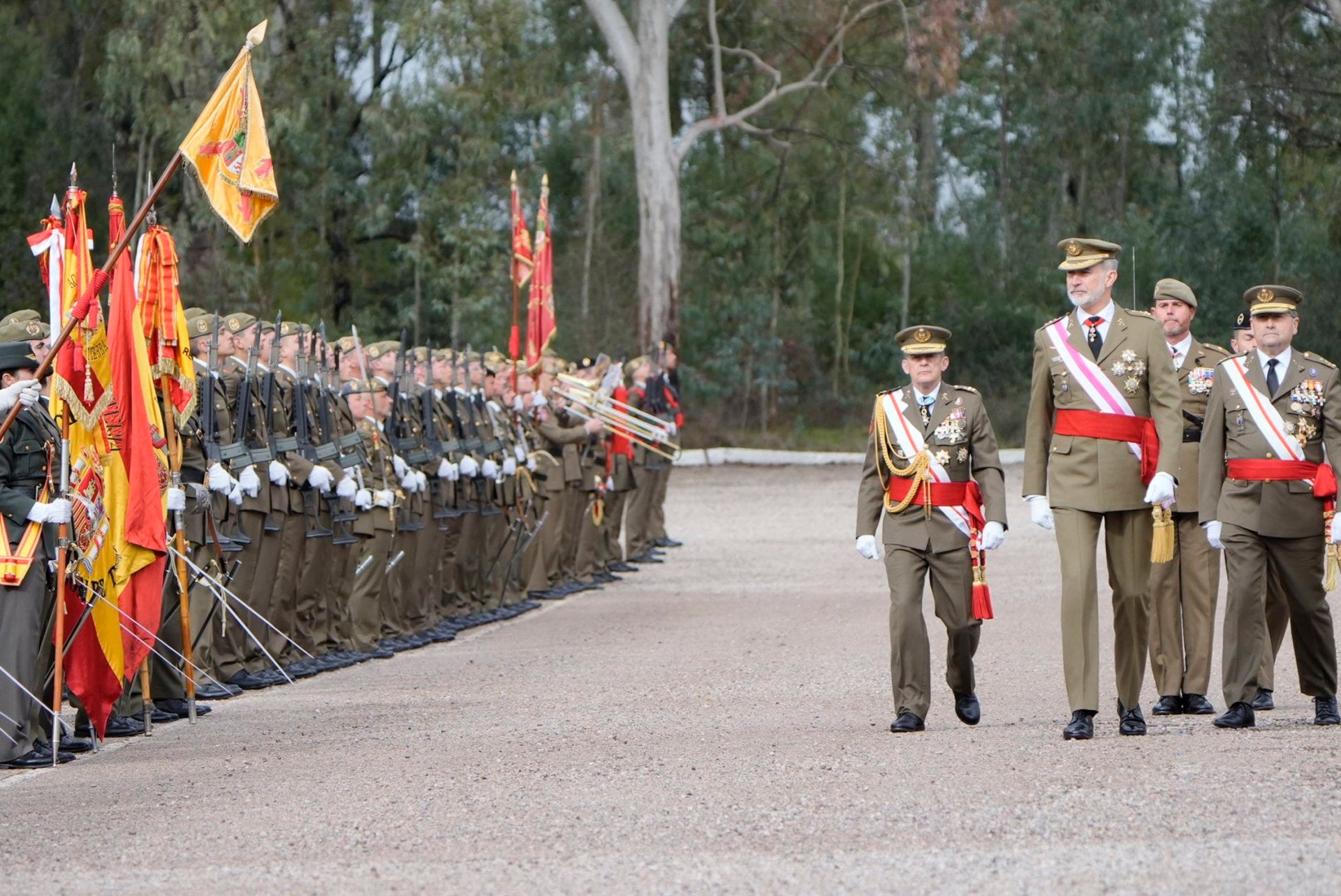 Más de 1.500 alumnos del Cefot de Cáceres juran bandera este sábado en el acuartelamiento Santa Ana Más de 1.500 alumnos del Cefot de Cáceres juran bandera este sábado en el acuartelamiento Santa Ana