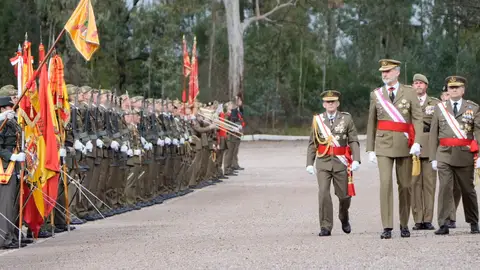Más de 1.500 alumnos del Cefot de Cáceres juran bandera este sábado en el acuartelamiento Santa Ana Más de 1.500 alumnos del Cefot de Cáceres juran bandera este sábado en el acuartelamiento Santa Ana