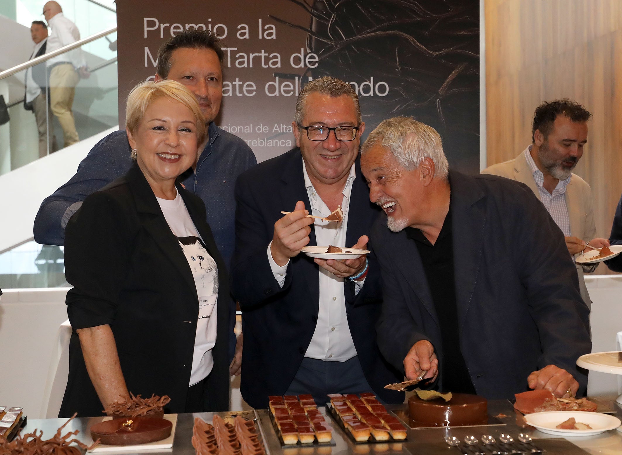 La octava edición de ‘Alicante Gastronómica’ reúne a más de 130 Estrellas Michelin y Soles Repsol y a 260 expositores La octava edición de ‘Alicante Gastronómica’ reúne a más de 130 Estrellas Michelin y Soles Repsol y a 260 expositores