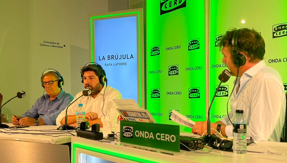 Fernando López Miras durante la entrevista Fernando López Miras durante la entrevista