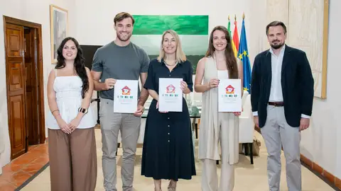 María Guardiola aborda con 'Lideremos' nuevas medidas para la atracción de jóvenes, el emprendimiento y el retorno del talento María Guardiola aborda con 'Lideremos' nuevas medidas para la atracción de jóvenes, el emprendimiento y el retorno del talento