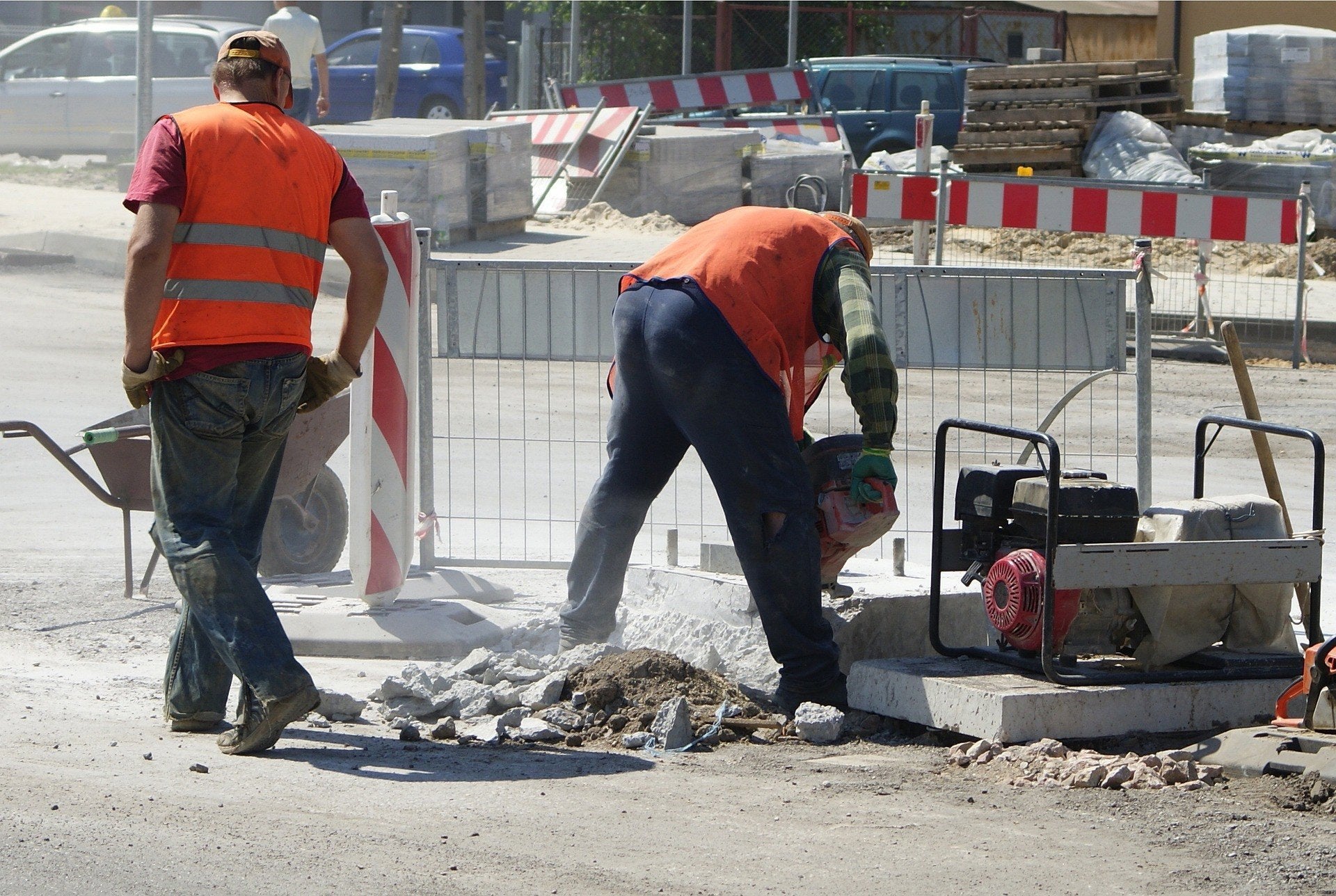 CCOO pide extender a todo el verano la la reducción de la jornada en Extremadura en el sector de la construcción CCOO pide extender a todo el verano la la reducción de la jornada en Extremadura en el sector de la construcción