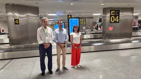 El Aeropuerto de Menorca y el Ayuntamiento de Maó lanzan una campaña para concienciar sobre la escasez de agua El Aeropuerto de Menorca y el Ayuntamiento de Maó lanzan una campaña para concienciar sobre la escasez de agua