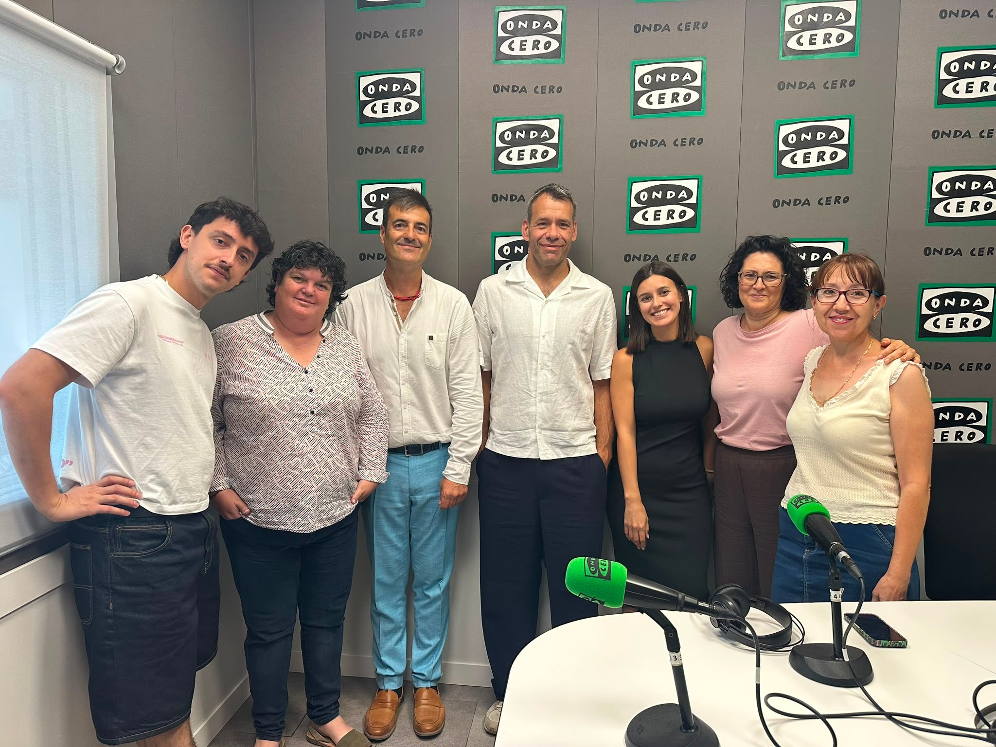 El periodista Rubén Amón en los estudios de Onda Cero Marina Baixa El periodista Rubén Amón en los estudios de Onda Cero Marina Baixa