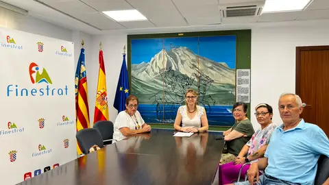 Finestrat apoya a ASMIBE para el desarrollo de talleres de terapia hortícola Finestrat apoya a ASMIBE para el desarrollo de talleres de terapia hortícola