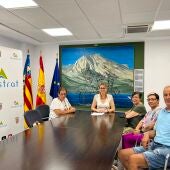 Finestrat apoya a ASMIBE para el desarrollo de talleres de terapia hortícola