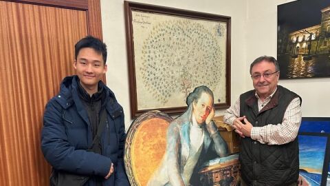 Xinbo Zou con Orlando Moratinos
