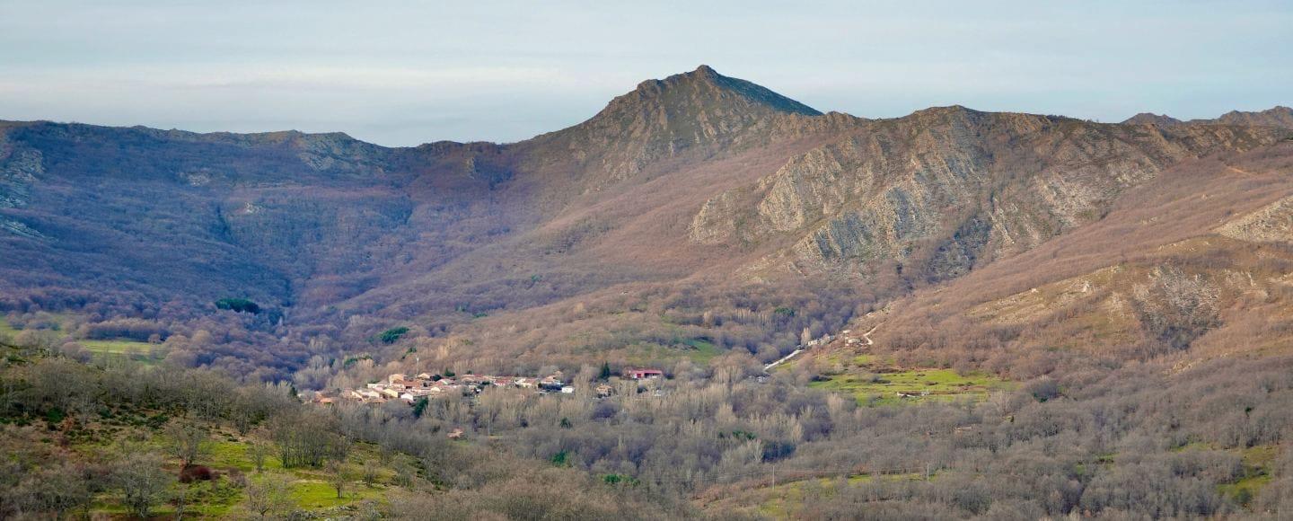 Los vecinos de El Cardoso de la Sierra cumplen una semana sin cobertura telefónica e internet Los vecinos de El Cardoso de la Sierra cumplen una semana sin cobertura telefónica e internet