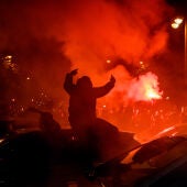 Celebraciones y disturbios en París tras el Francia - Marruecos de 2022.