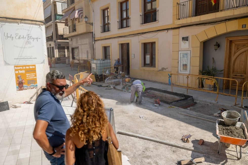 Las obras de la Plaza Mayor y la calle Federico García Lorca en l’Alfàs entran en su 3ª y última fase Las obras de la Plaza Mayor y la calle Federico García Lorca en l’Alfàs entran en su 3ª y última fase