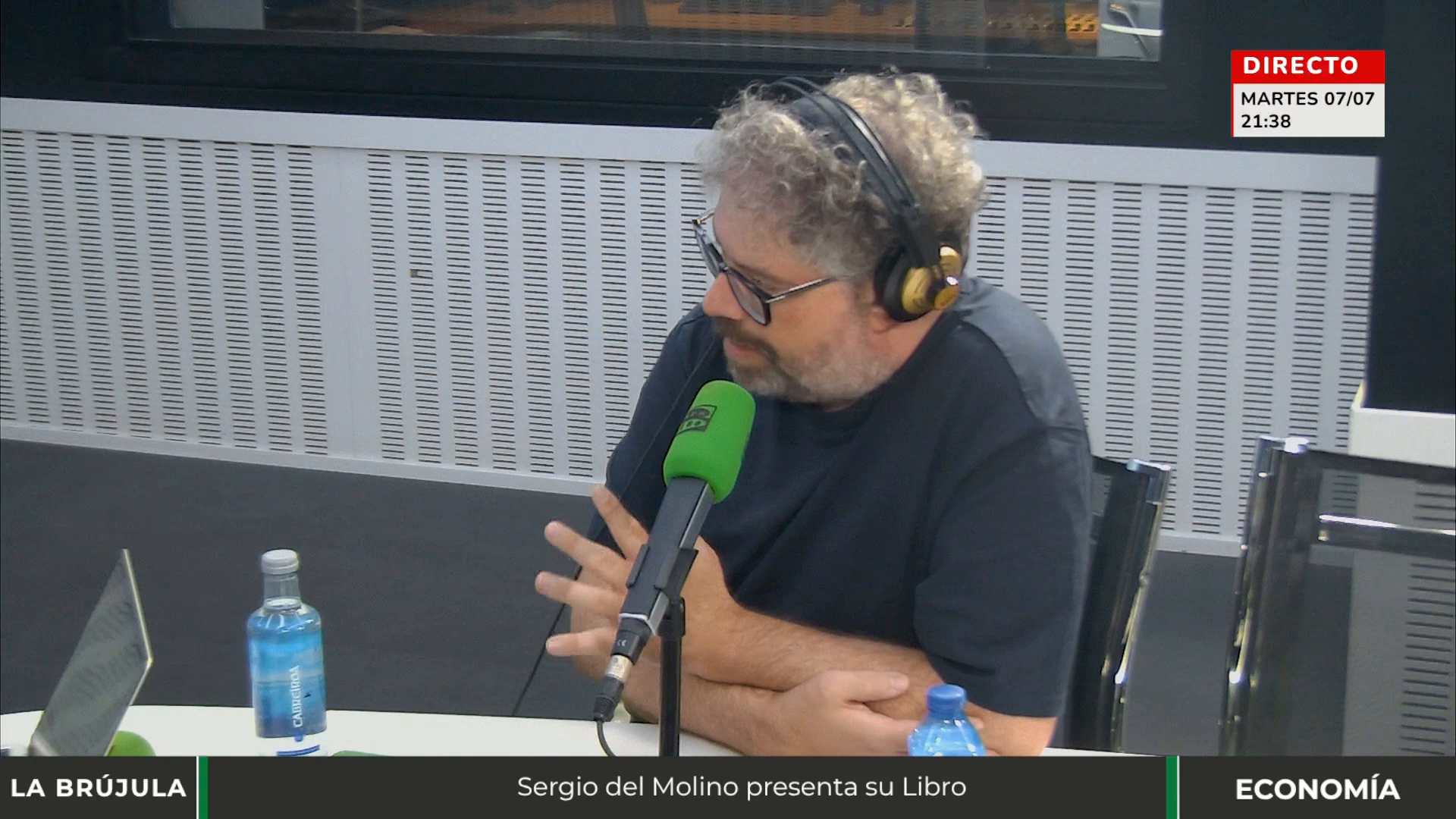 Sergio del Molino reivindica con su nuevo libro, 'La hija', la literatura exigente: "Detesto la literatura light y lo descafeinado" Sergio del Molino reivindica con su nuevo libro, 'La hija', la literatura exigente: "Detesto la literatura light y lo descafeinado"