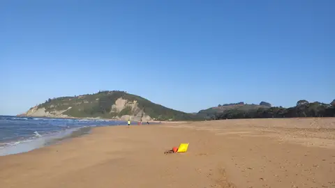 Playa de Rodiles (Asturias) Playa de Rodiles (Asturias)