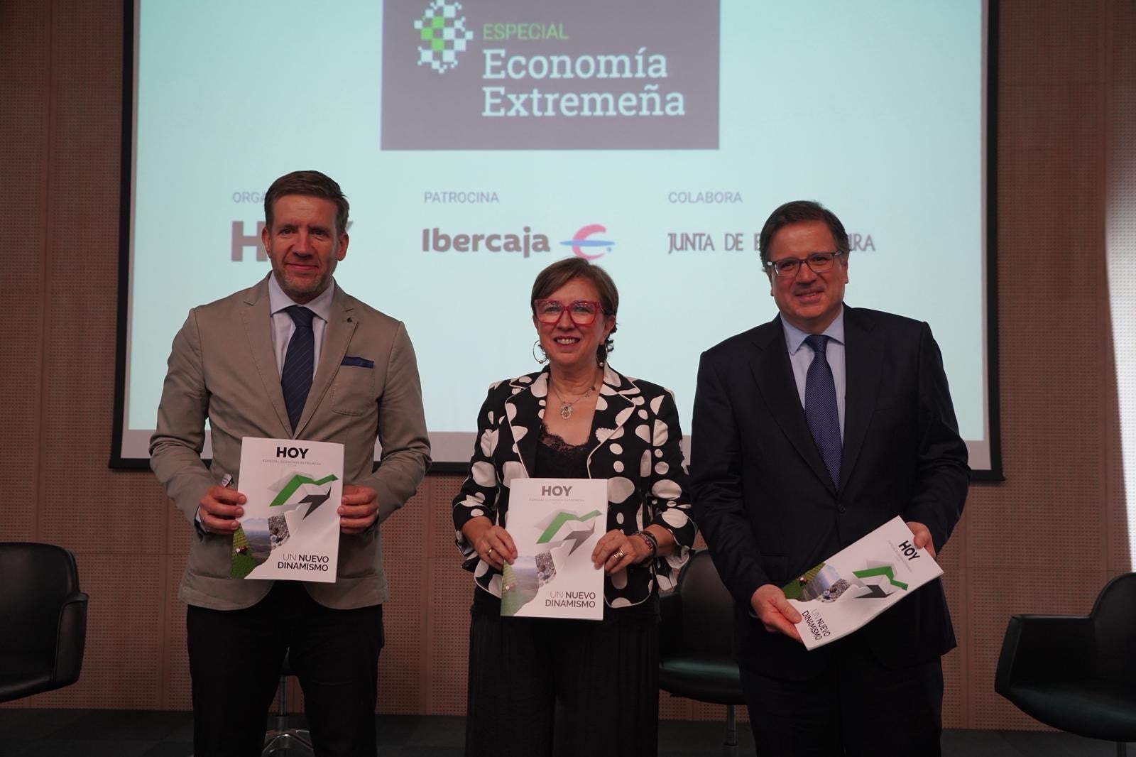 Morán destaca la apuesta por la industria, la ciencia y la innovación como motores de desarrollo y crecimiento de Extremadura Morán destaca la apuesta por la industria, la ciencia y la innovación como motores de desarrollo y crecimiento de Extremadura