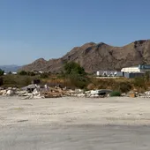 Los empresarios del Polígono 'Puente Alto' de Orihuela denuncian el abandono en la gestión de residuos y exigen soluciones urgentes Los empresarios del Polígono 'Puente Alto' de Orihuela denuncian el abandono en la gestión de residuos y exigen soluciones urgentes