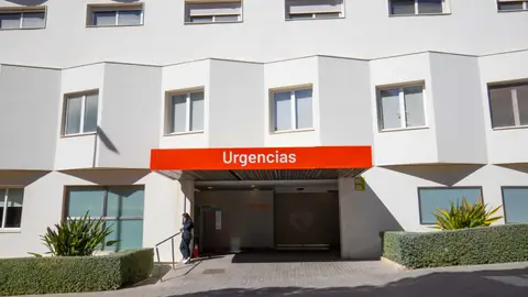 Los hospitales Vithas de Alicante alertan de los riesgos de zambullirse en aguas poco profundas Los hospitales Vithas de Alicante alertan de los riesgos de zambullirse en aguas poco profundas
