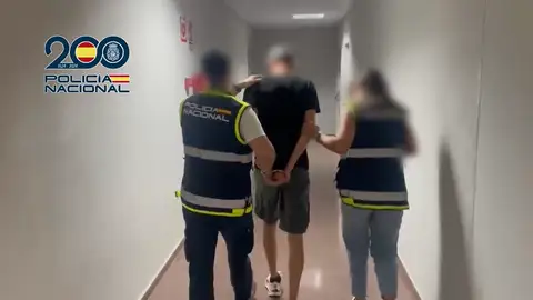 La Policía Nacional detiene a seis ultras del Frente Orellut por una agresión a un aficionado del Almería La Policía Nacional detiene a seis ultras del Frente Orellut por una agresión a un aficionado del Almería