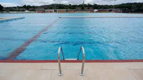 Cuatro heridos graves por una reacción química en una piscina en Tarragona Cuatro heridos graves por una reacción química en una piscina en Tarragona