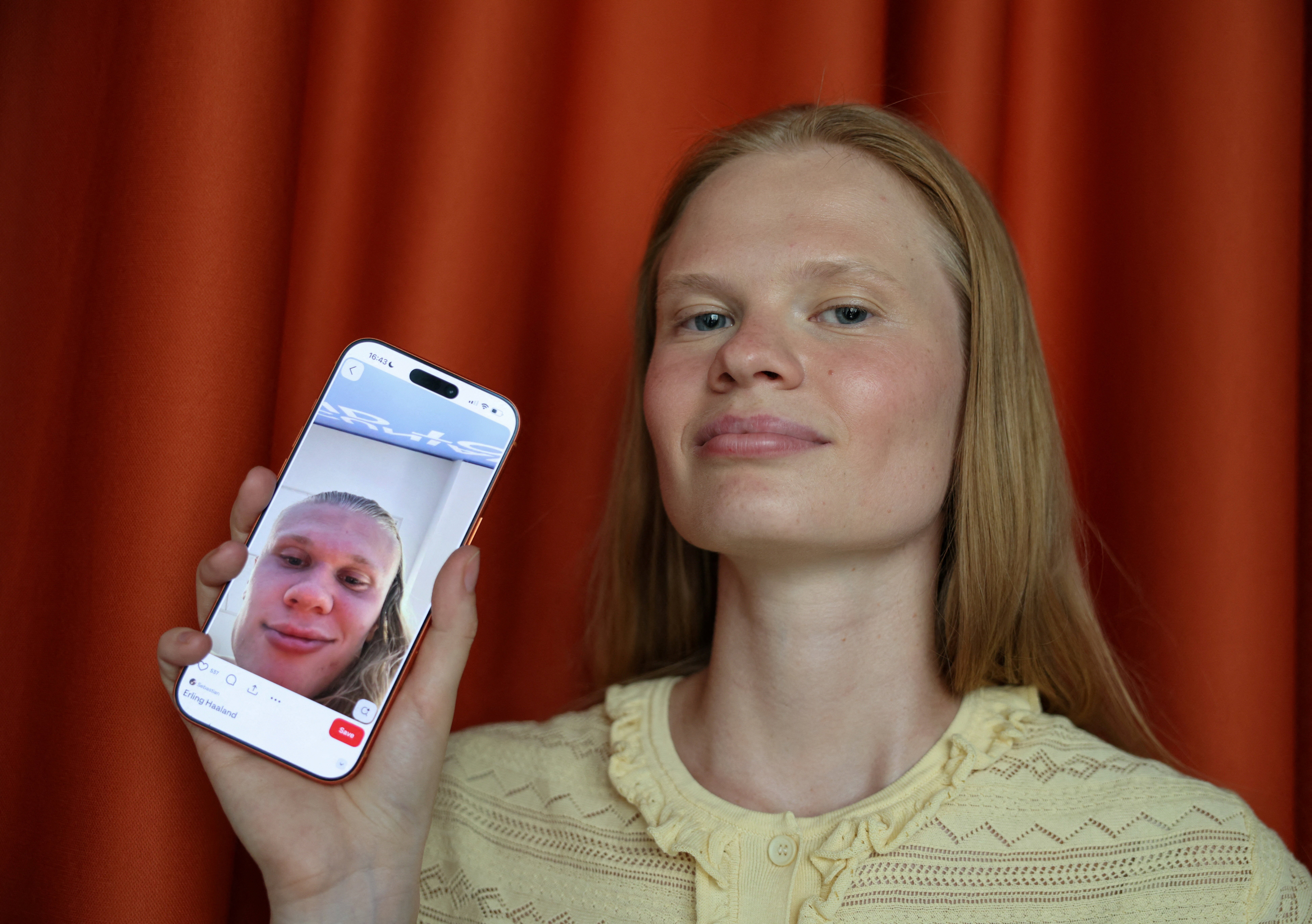El impresionante parecido de una modelo rusa con el noruego Erling Haaland se hace viral El impresionante parecido de una modelo rusa con el noruego Erling Haaland se hace viral