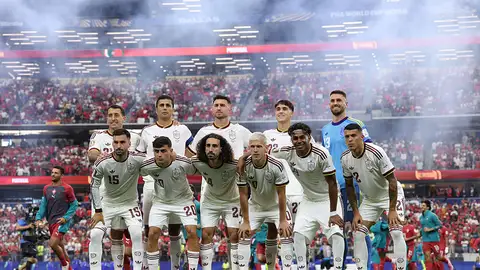Los jugadores de España posan antes del partido en el Mundial 2026. Los jugadores de España posan antes del partido en el Mundial 2026.