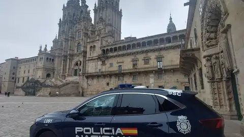 La Policía Nacional identifica y detiene al autor de la brutal agresión a un vecino que paseaba su perro por el paseo fluvial del Sarela La Policía Nacional identifica y detiene al autor de la brutal agresión a un vecino que paseaba su perro por el paseo fluvial del Sarela