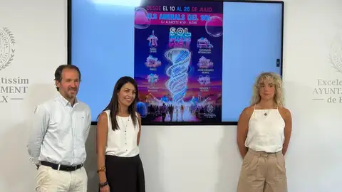 Presentación de 'Sol Market' por Irene Ruiz, concejala de Turismo, y Carlos Bau, gerente de la propuesta. Presentación de 'Sol Market' por Irene Ruiz, concejala de Turismo, y Carlos Bau, gerente de la propuesta.