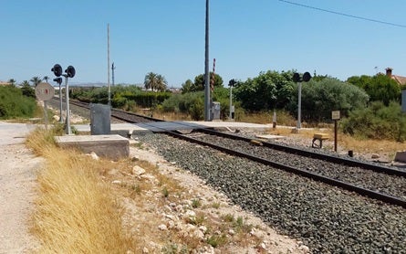 Adif licita por 4,6 millones las obras de supresión de otros dos pasos a nivel en Elche Adif licita por 4,6 millones las obras de supresión de otros dos pasos a nivel en Elche
