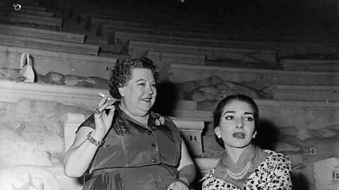 Elvira de Hidalgo junto a Mar&iacute;a Callas