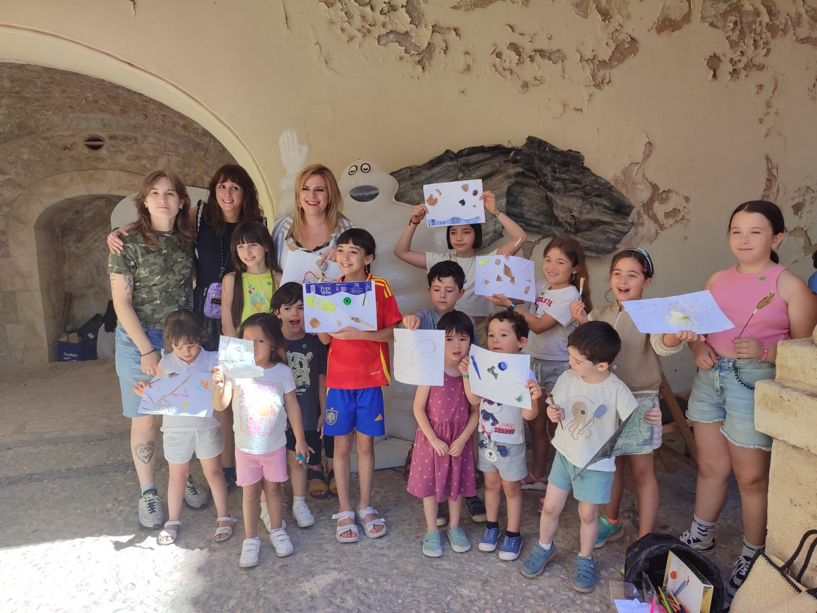 Más de una treintena de niños participan en el primer campamento de verano de la Fundación Antonio Pérez Más de una treintena de niños participan en el primer campamento de verano de la Fundación Antonio Pérez