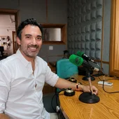 Lluis Oliva en los estudios de Onda Cero Lluis Oliva en los estudios de Onda Cero