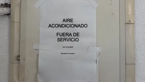 Control del aire acondicionado fuera de servicio en el centro social de El Altet. Control del aire acondicionado fuera de servicio en el centro social de El Altet.