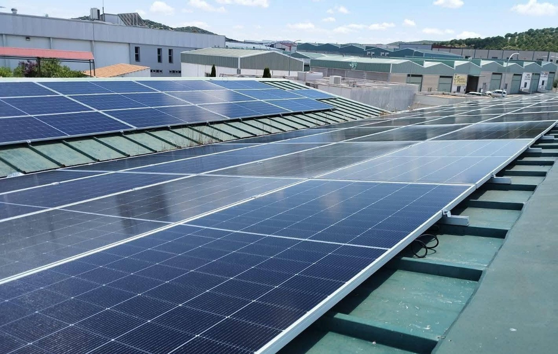 Valverde de Leganés afianza su comunidad energética con cerca de 500 socios para promover el ahorro y la sostenibilidad Valverde de Leganés afianza su comunidad energética con cerca de 500 socios para promover el ahorro y la sostenibilidad