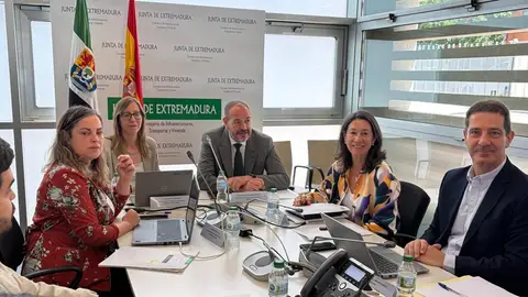 El Consejo Asesor de Vivienda aborda el nuevo Plan de Vivienda y una línea de ayudas para mejorar la accesibilidad El Consejo Asesor de Vivienda aborda el nuevo Plan de Vivienda y una línea de ayudas para mejorar la accesibilidad