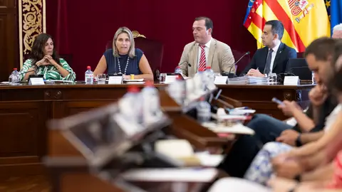 Barrachina: "Seguiremos trabajando para que detrás de cada euro invertido haya un pueblo con más futuro" Barrachina: "Seguiremos trabajando para que detrás de cada euro invertido haya un pueblo con más futuro"